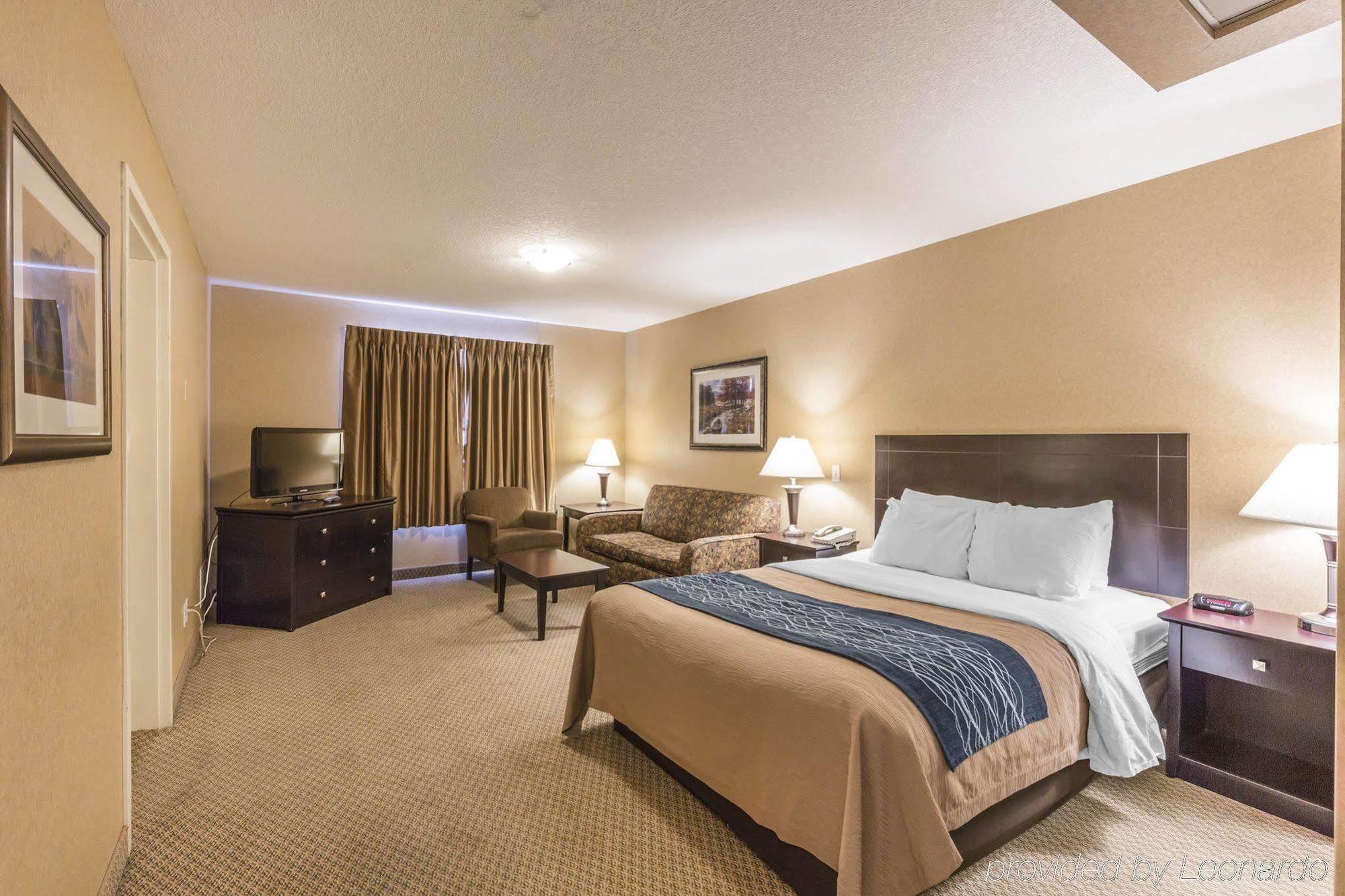 Comfort Inn & Suites Red Deer Exterior foto